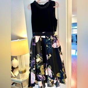 Beautiful, elegant midi dress.